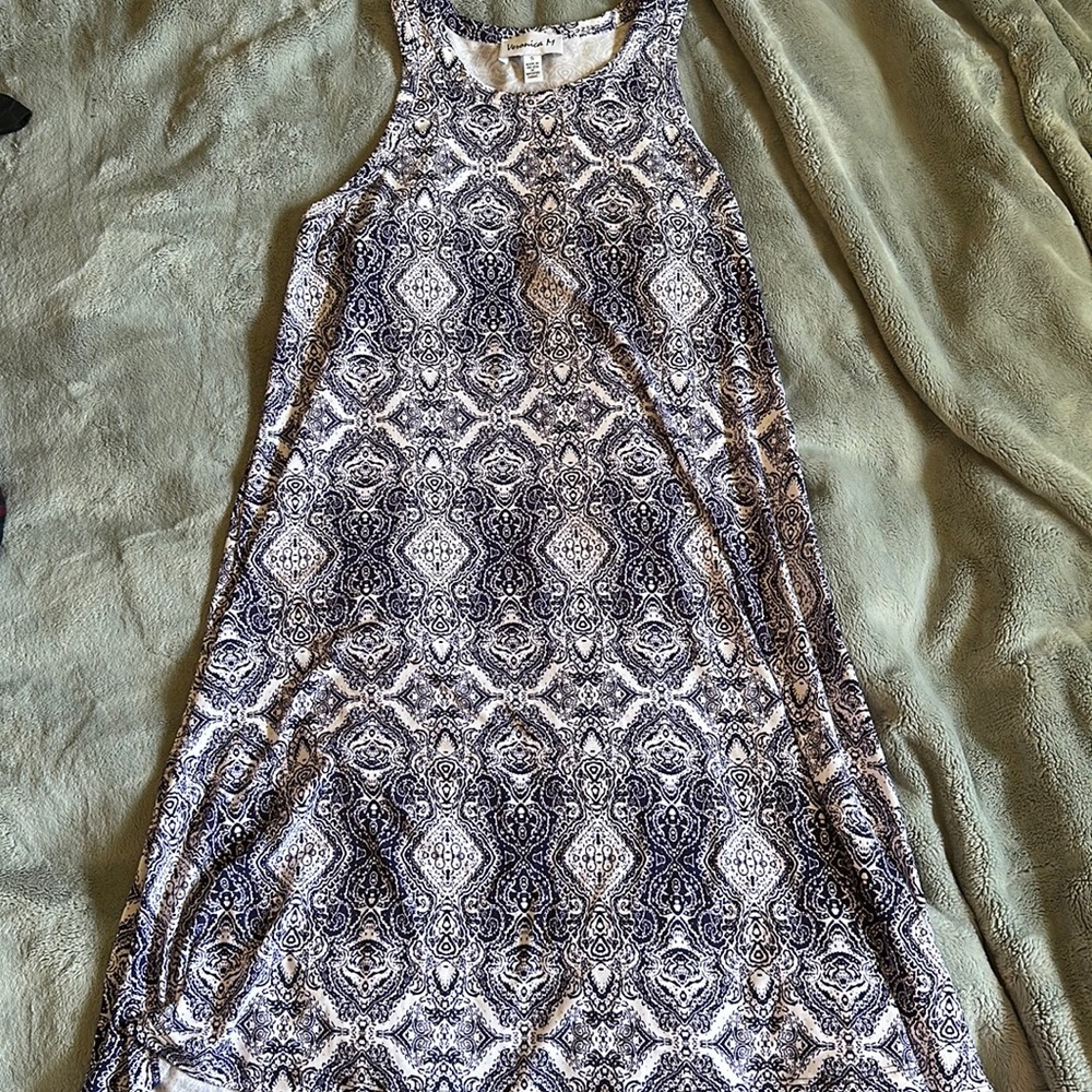 Veronica Small High Neck Patterned Dress